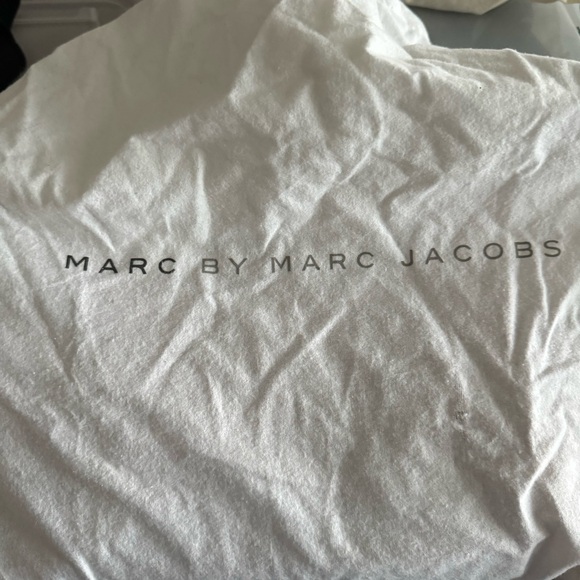 Magenta Marc by Marc Jacobs bag - Picture 10 of 10